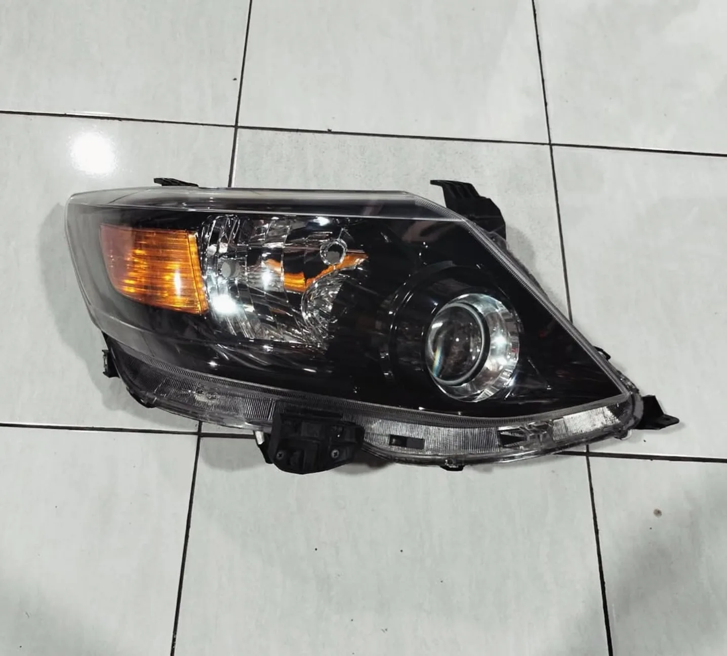 HEADLAMP FORTUNER VNT 2013 thumbnail 3